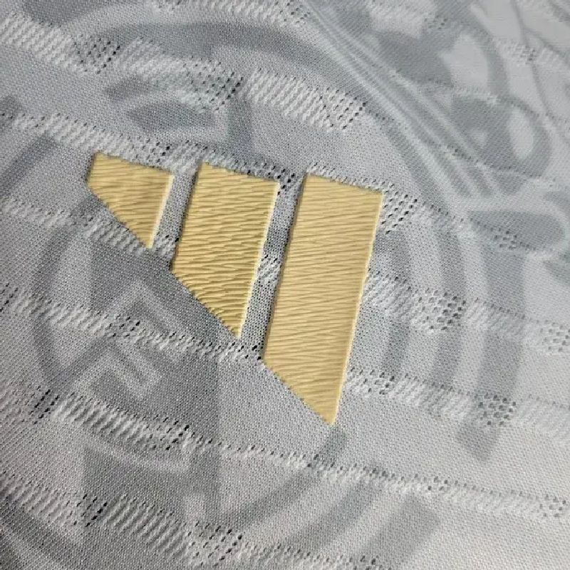 Maillot édition classique du Real Madrid 2023/24, version joueur