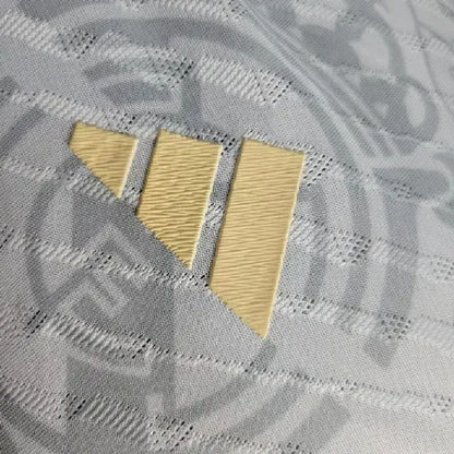 Maillot édition classique du Real Madrid 2023/24, version joueur