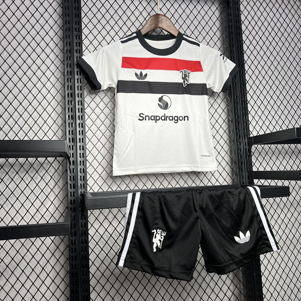Terceiro uniforme infantil do Manchester United 2024/25