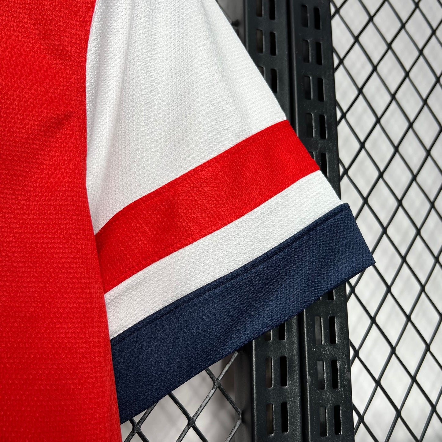 Camisa retrô do Arsenal 2012/13