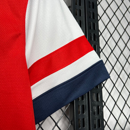Camisa retrô do Arsenal 2012/13