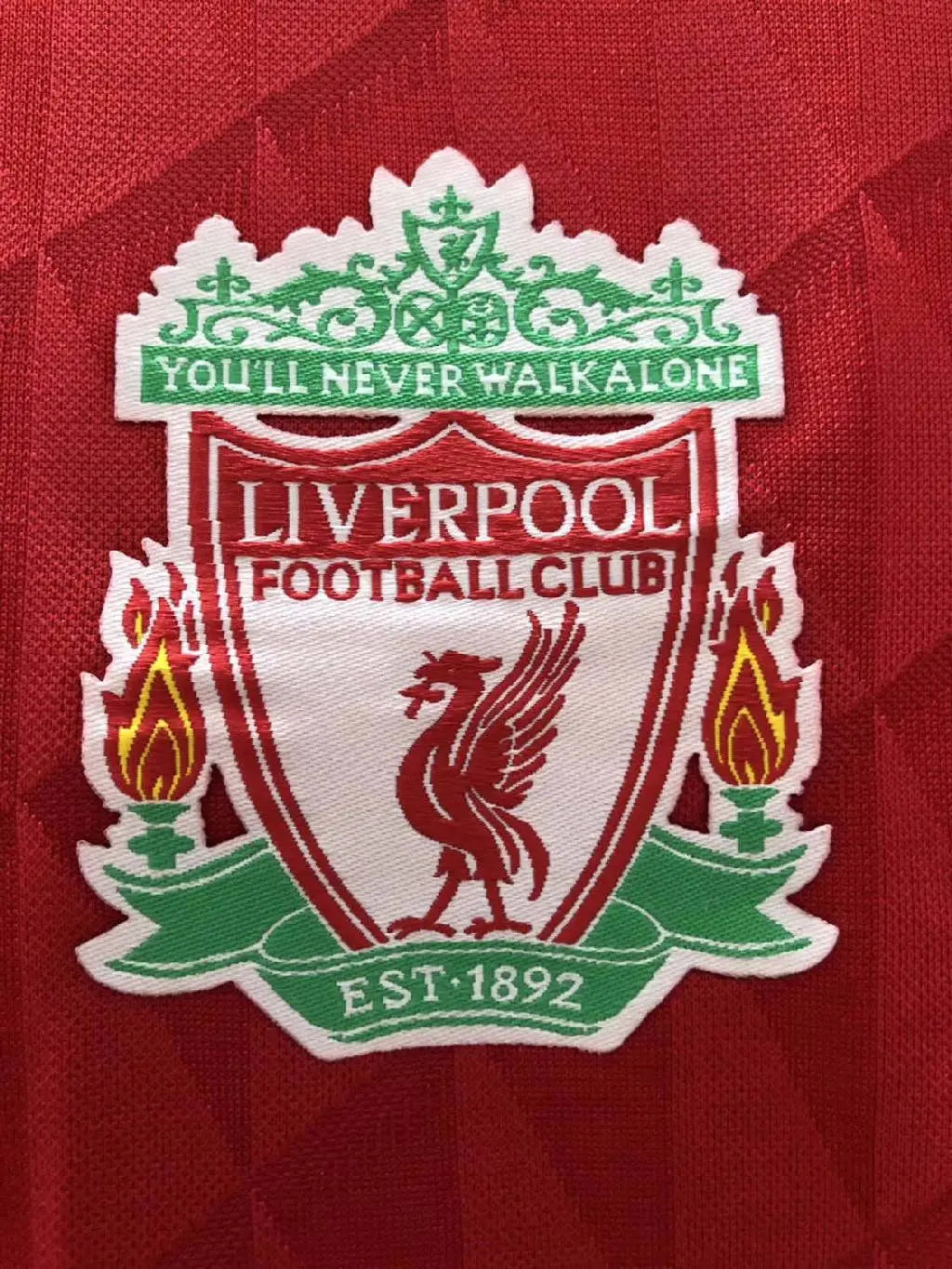 Camisa retrô de mangas compridas do Liverpool 2010/2012