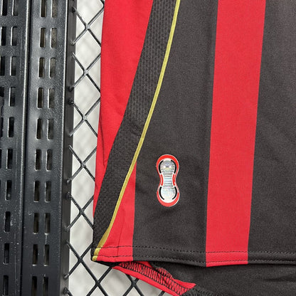Camisa retrô do AC Milan 2006/07