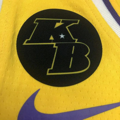 Camisa Masculina Kyle Kuzma Amarela Versão Jogador – Edição Clássica Retro