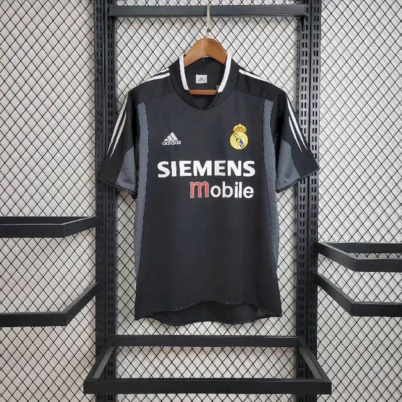 Camisa reserva retrô do Real Madrid 2004/05