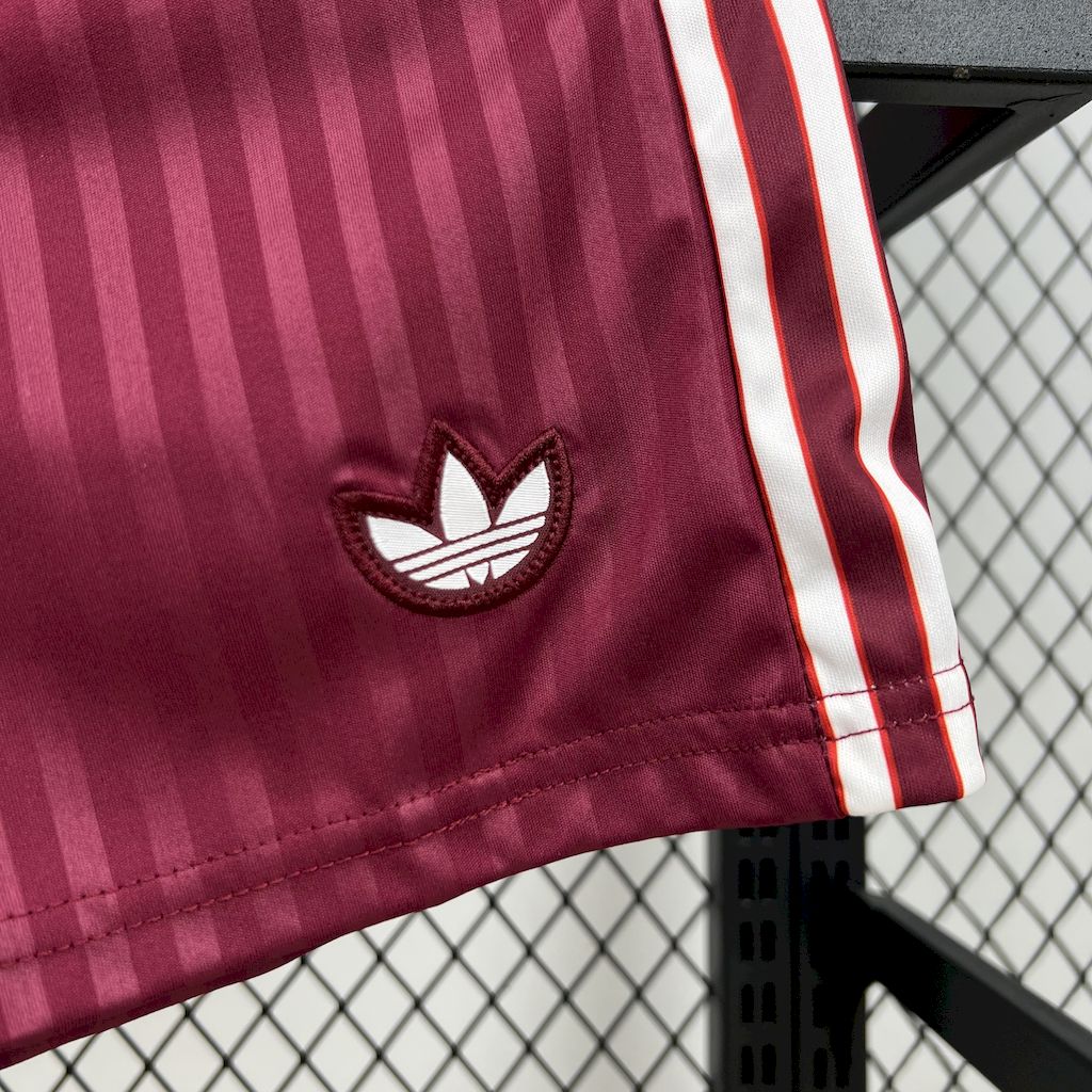 Bayern Munich 2025/26 Terrace Icons Kids Kit