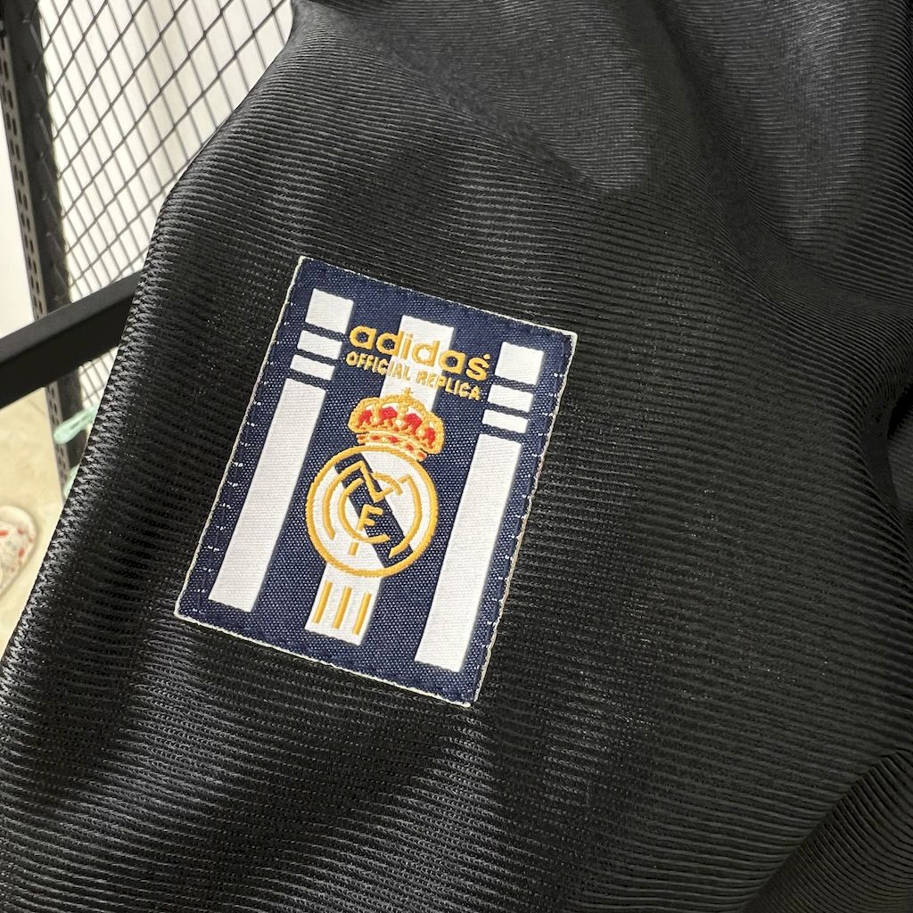 Camisa retrô reserva do Real Madrid 1998/00