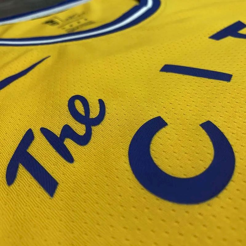 Camisa amarela masculina Klay Thompson versão jogador – The City Classic Edition