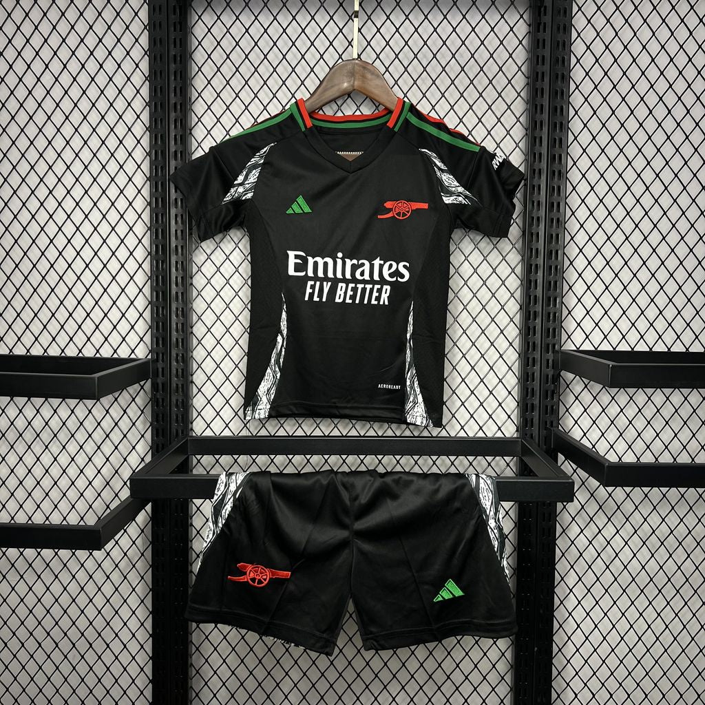 Kit reserva infantil do Arsenal 2024/25