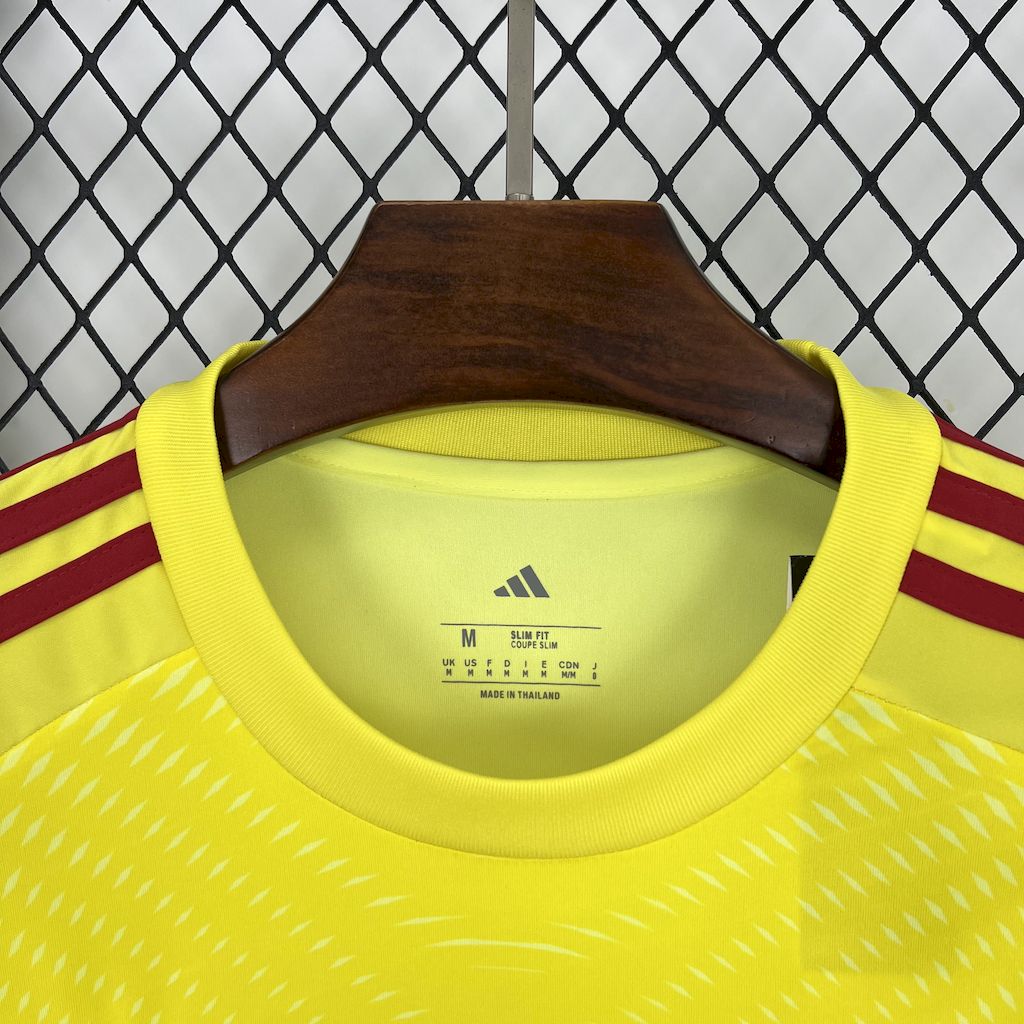 Men's Arsenal 2025/26 Goalkeeper Jersey