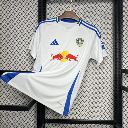 Camisa titular do Leeds United FC 2024/25