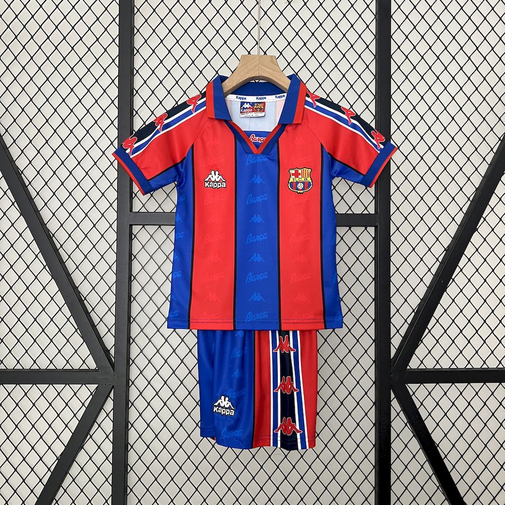 Camisa e shorts retrô infantil do Barcelona 1995/97
