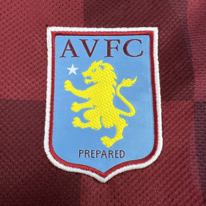 Camisa retrô do Aston Villa 2011/12