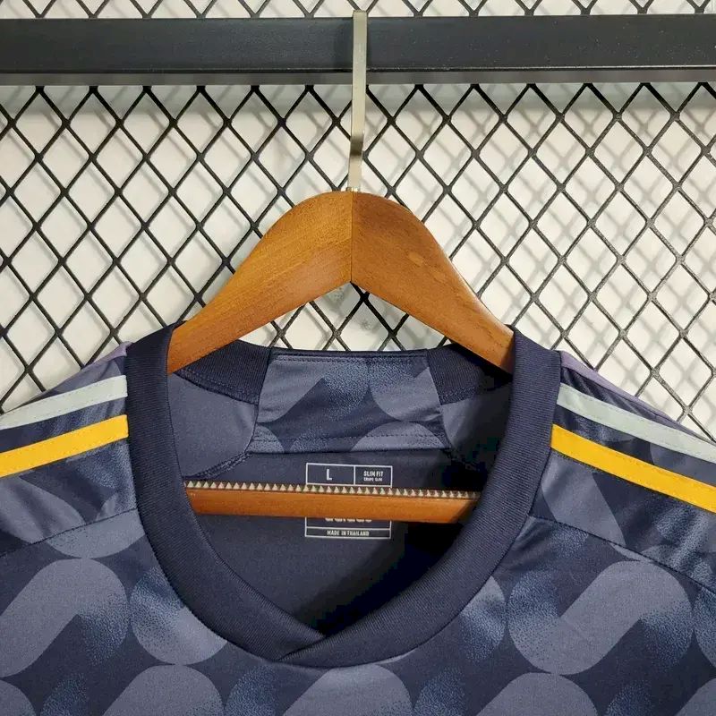 Camisa Real Madrid II 2023/24 de manga comprida