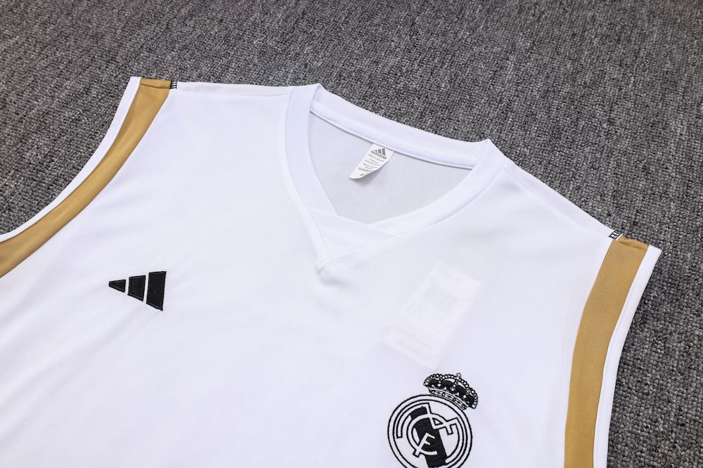 Camiseta regata e short adulto Real Madrid 2023/24 815