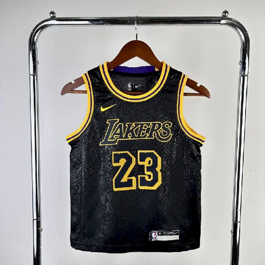 Camisa preta do time juvenil LeBron James