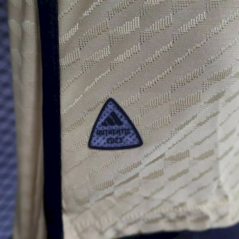 Camisa Real Madrid Edição Especial 2023/24 Versão Jogador Amarela