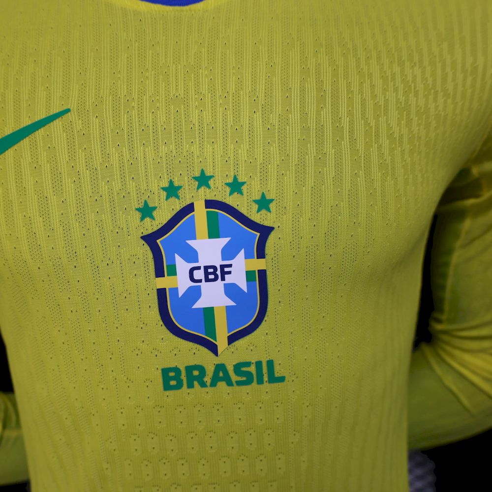 Camisa Brasil 2025/26 Home Manga Longa Versão Jogador