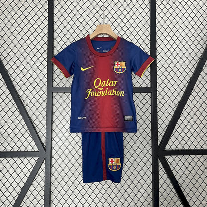 Camisa e shorts retrô infantil do Barcelona 2012/13