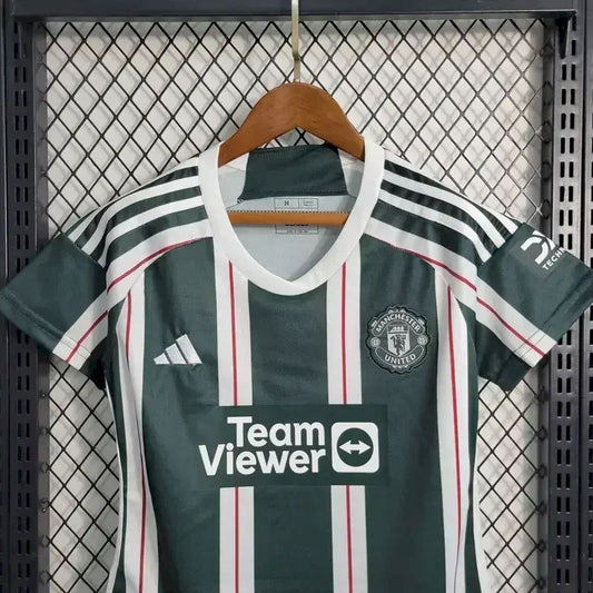 Camisa feminina reserva do Manchester United 2023/24