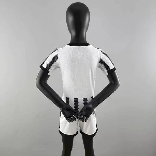 Juventus 2022/23 Home Kids Kit
