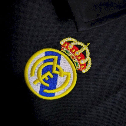 Camisa retrô da edição reserva da Liga dos Campeões do Real Madrid 2002/03