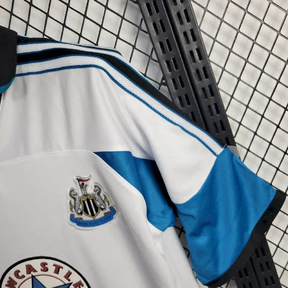 Camisa retrô reserva do Newcastle United 1999/2000