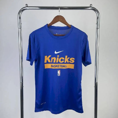 Camiseta azul masculina do time