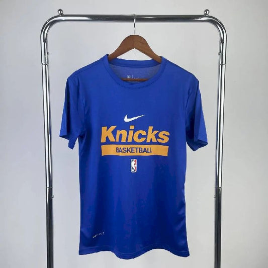 Camiseta azul masculina do time
