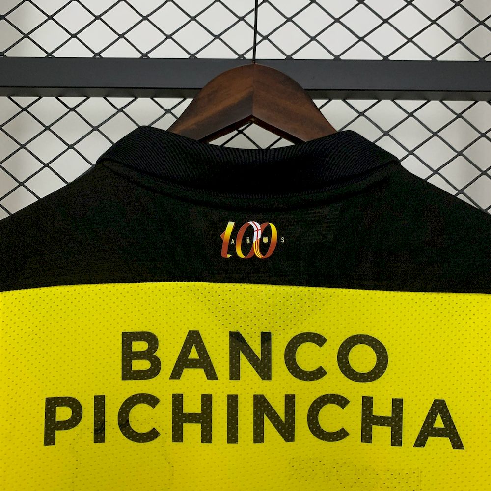 Camisa retrô do centenário do Barcelona
