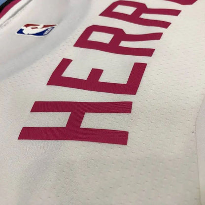 Camisa Tyler Herro Masculina Branca Versão Jogador – Edição Clássica Retro