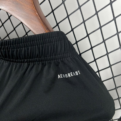 Manchester United 2025/26 Home Shorts 2