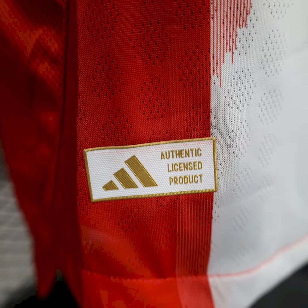 Bayern Munich 2025/26 Home Long Sleeves Jersey Player Version
