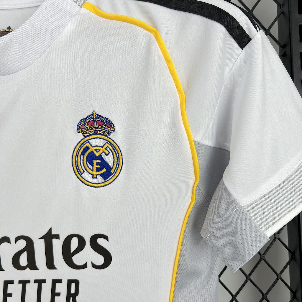 Real Madrid 2025/26 Home Womens Jersey