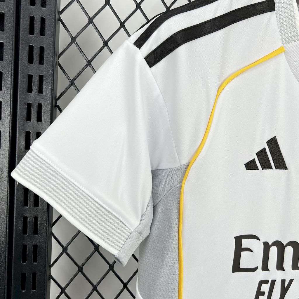 Kit Infantil Real Madrid 2025/26