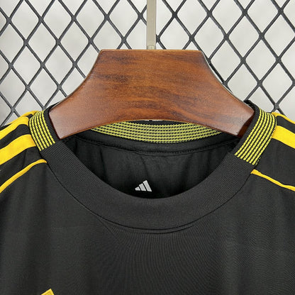 Real Madrid 2025/26 Black And Yellow Special Edition Jersey