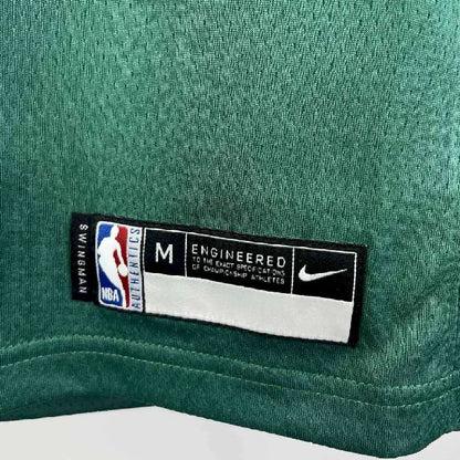 Camisa verde do time juvenil Kyrie Irving