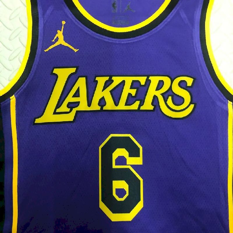 Men’s LeBron James Purple Team Jersey – Statement Edition