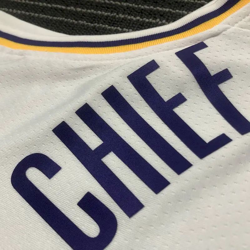 Camisa Xbox Master Chief 117 Masculina Branca – Edição de 75º Aniversário