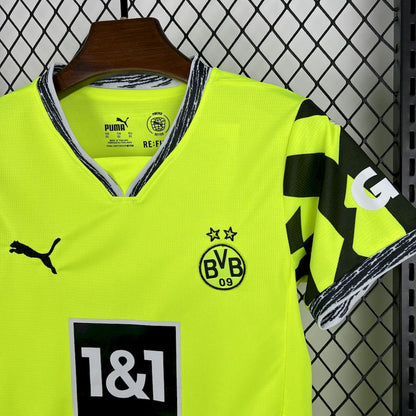 Borussia Dortmund 2025/26 Special Kids Kit