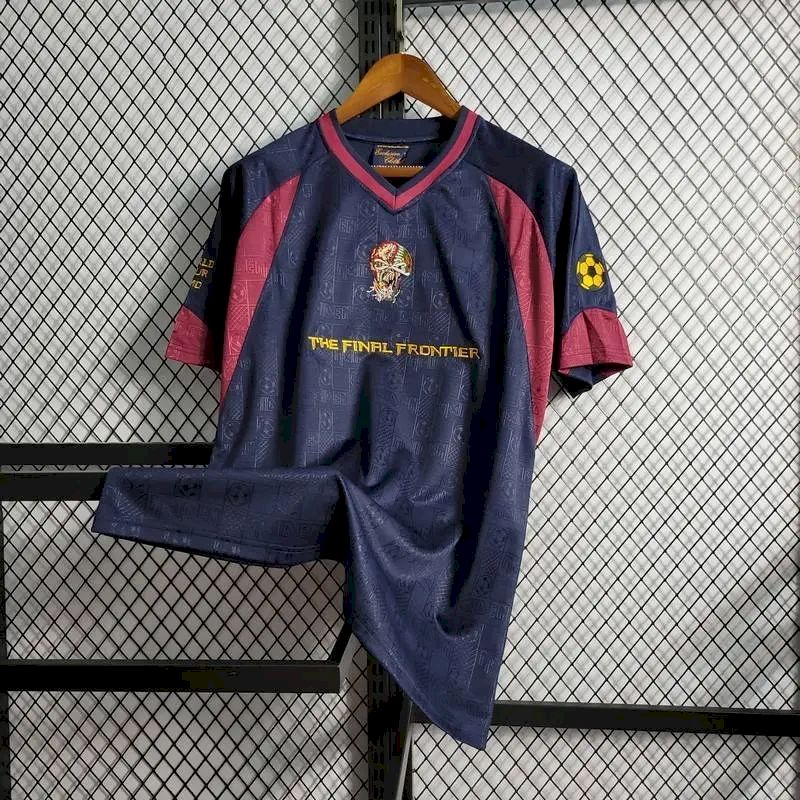 Camisa retrô do West Ham United 2010