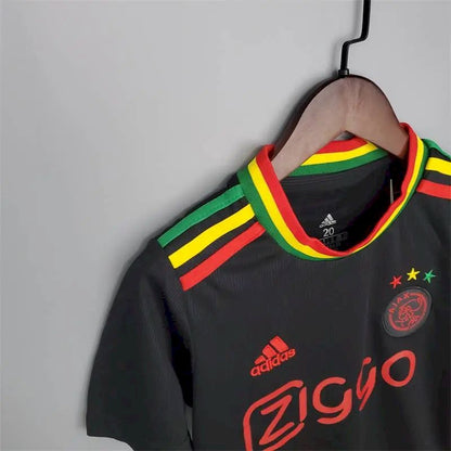 Terceiro uniforme infantil do Ajax 2021/22