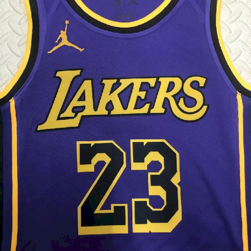 Men’s LeBron James Purple Team Jersey – Statement Edition