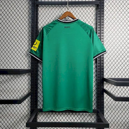 Camisa reserva do Newcastle United 2023/24
