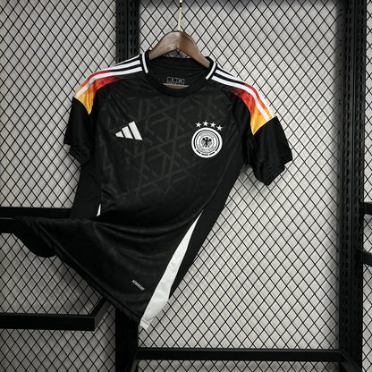 Camisa de treino pré-jogo da Alemanha para a Eurocopa 2024/25
