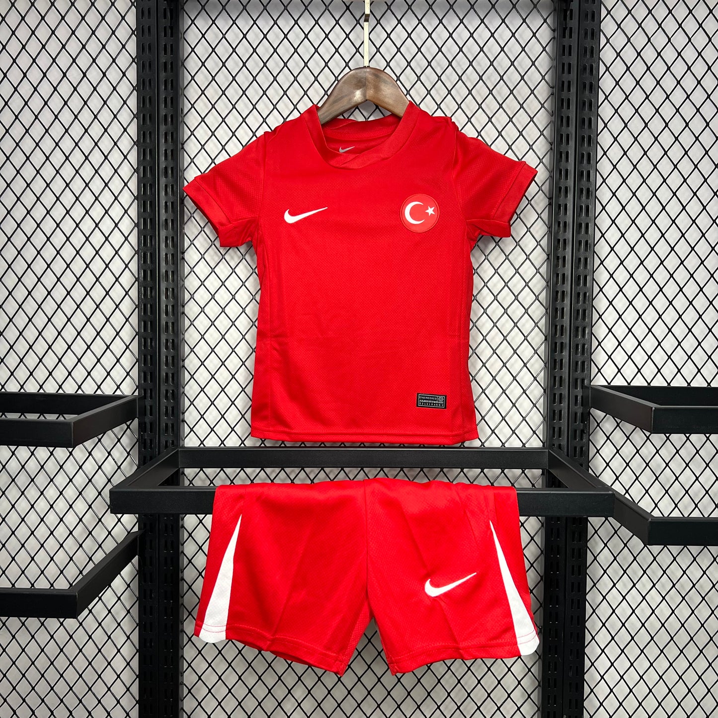 Kit reserva infantil da Turquia para a Eurocopa 2024-25
