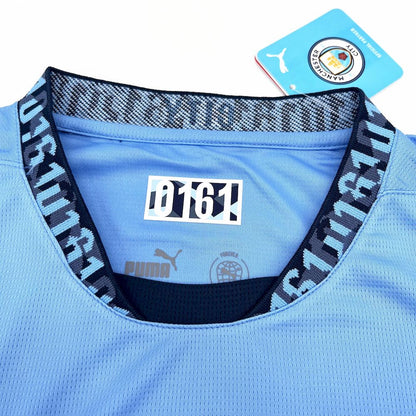 Camisa titular do Manchester City 2024/25