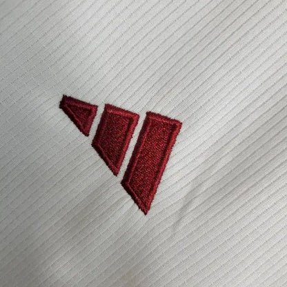Terceiro uniforme infantil do Manchester United 2023/24