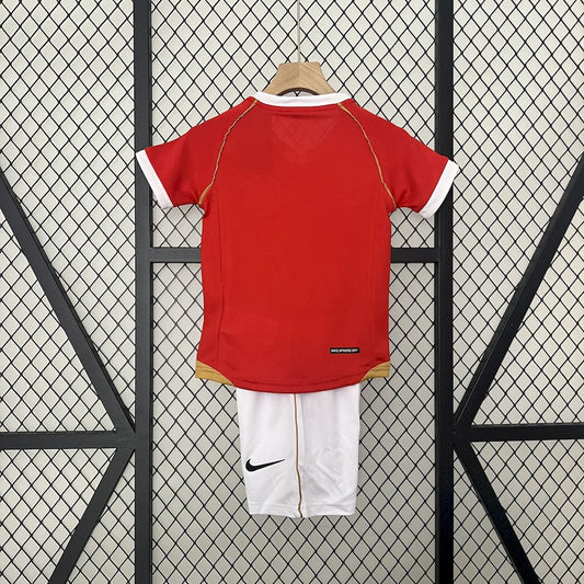 Manchester United 2006/07 Home Kids Retro Jersey And Shorts