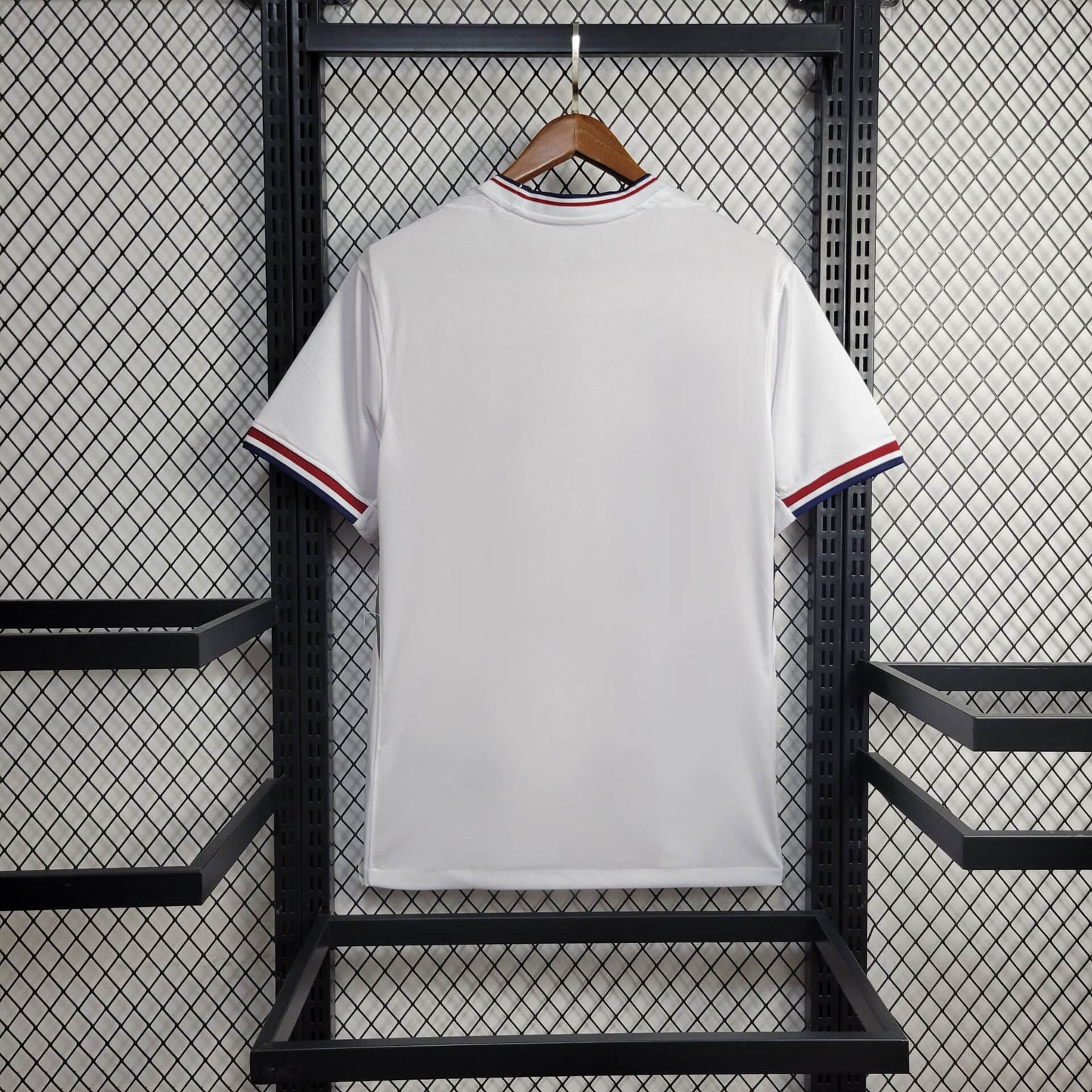 Camisa pré-jogo da Inglaterra para a Eurocopa 2024/25